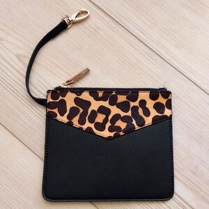NWOT Dune London Leopard Wristlet